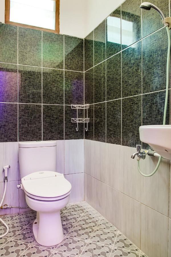 Surakarta  Oyo 3831 Pelangi Residence Syariah מראה חיצוני תמונה