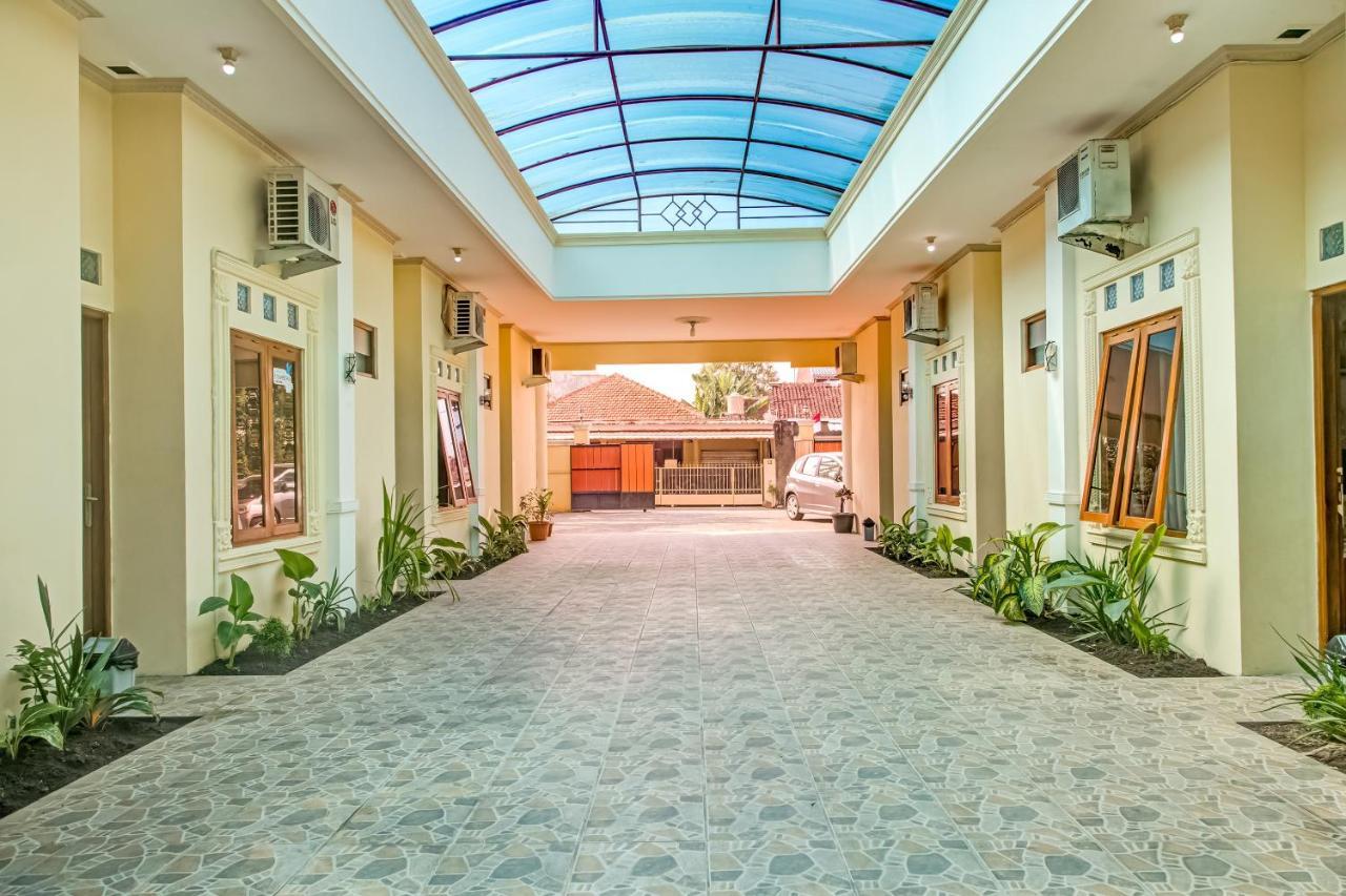 Surakarta  Oyo 3831 Pelangi Residence Syariah מראה חיצוני תמונה