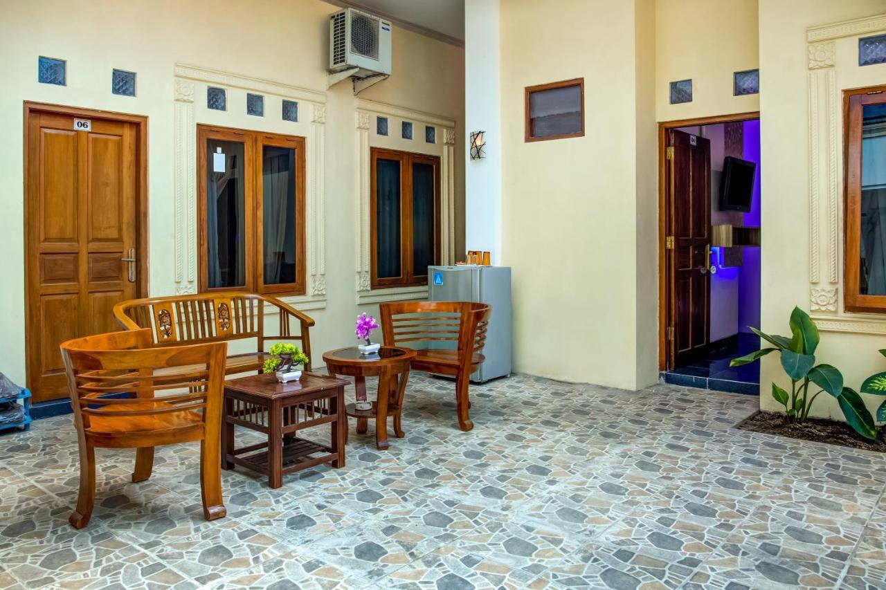 Surakarta  Oyo 3831 Pelangi Residence Syariah מראה חיצוני תמונה